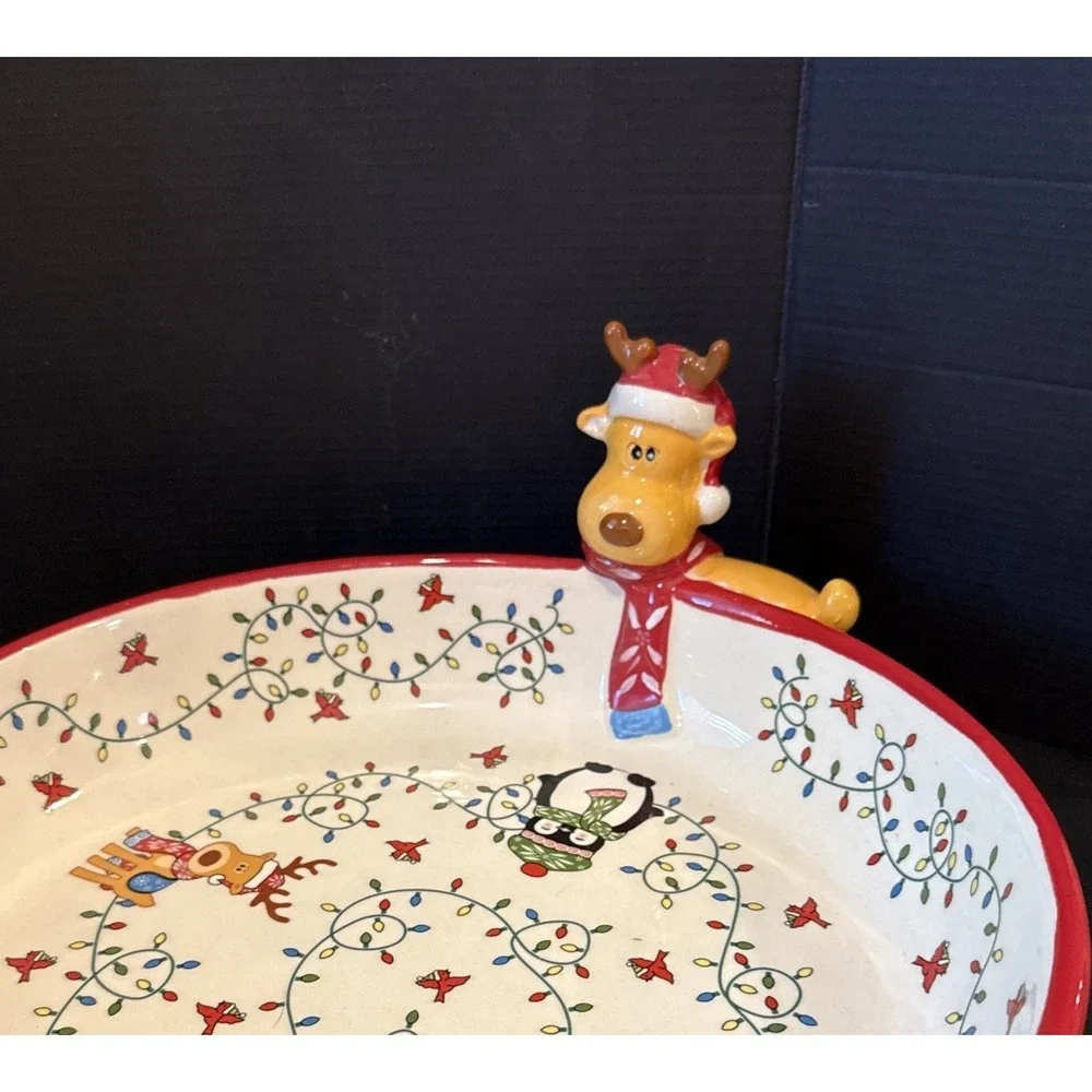 Temptations Special Edition 2 Quart‎ Holiday Bowl Winter Whimsy 3D Reindeer